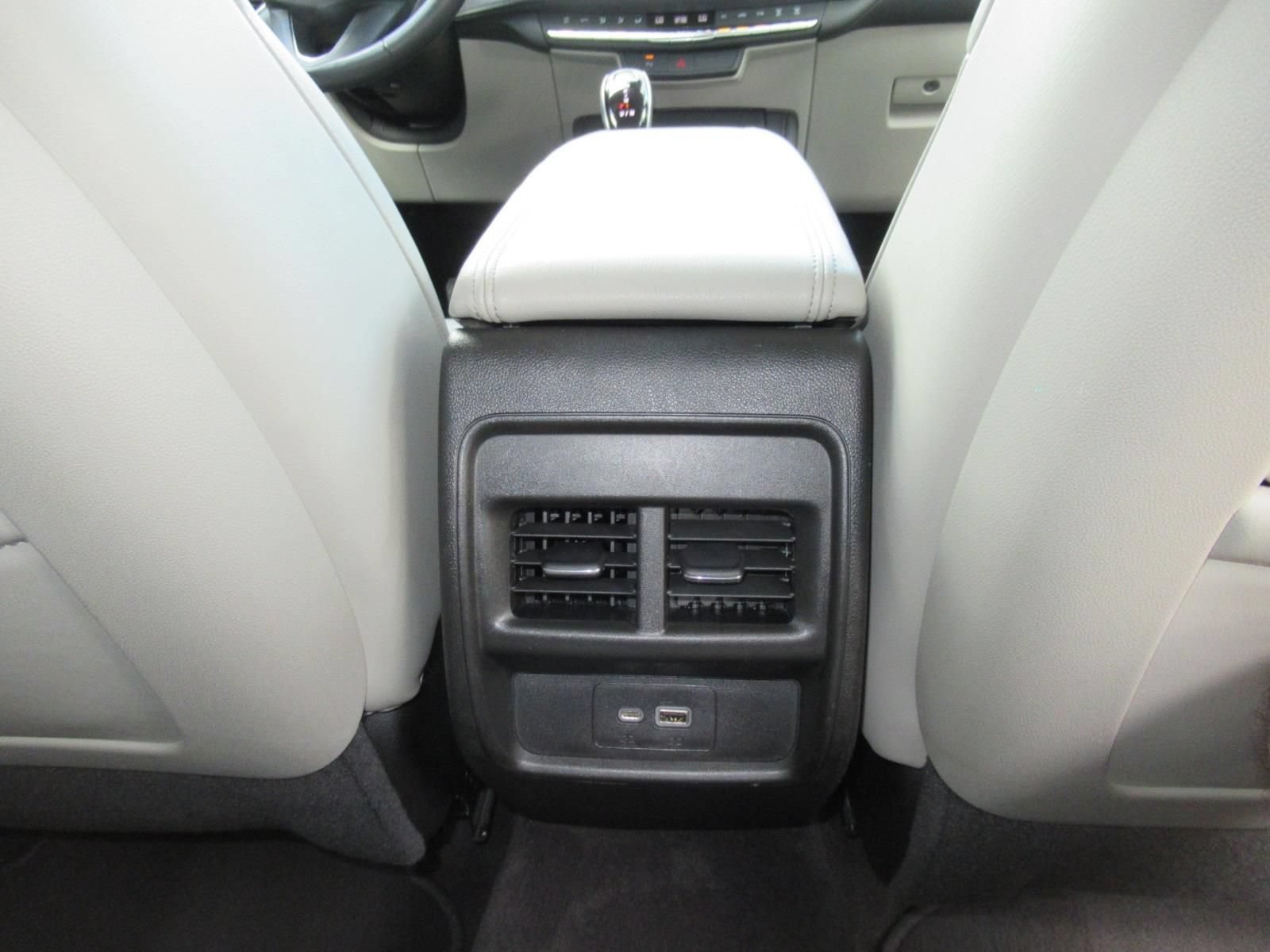 Used 2022 Cadillac XT4 Premium Luxury w/ Safety Alert Package AWD/4WD image 35