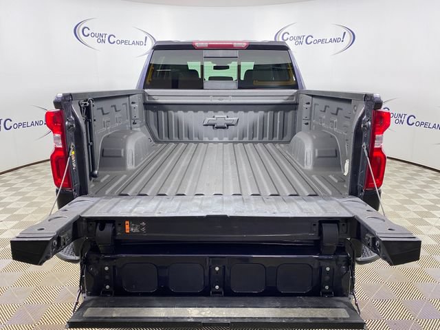 Certified 2024 Chevrolet Silverado 1500 LTZ w/ LTZ Premium Package AWD/4WD image 26