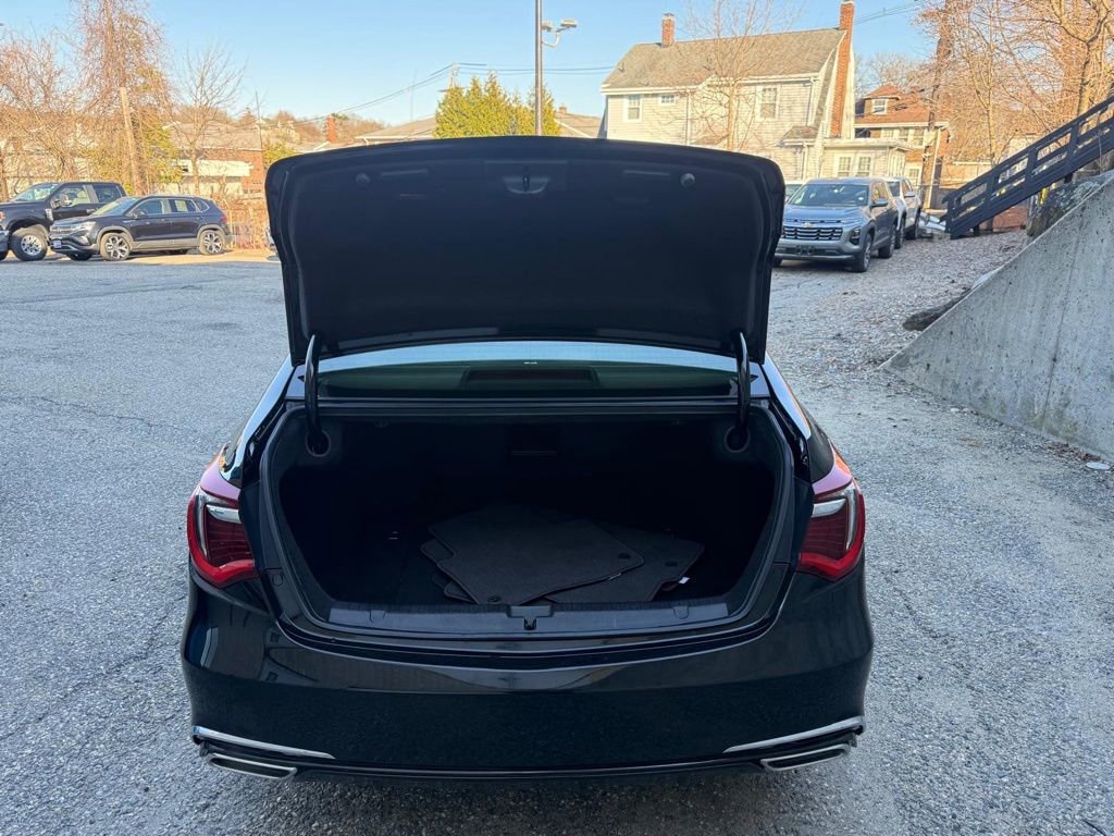 Used 2018 Acura RLX w/ Technology Package image 5