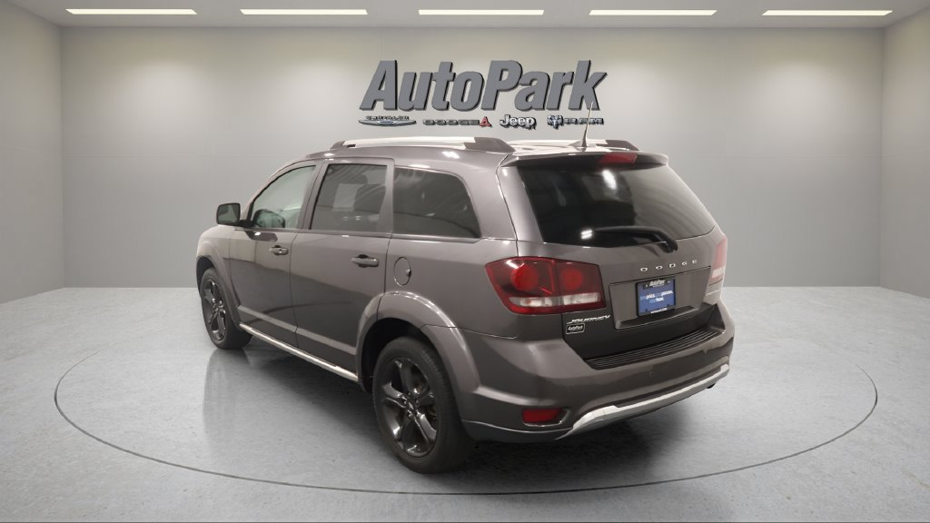 Used 2020 Dodge Journey Crossroad FWD image 4