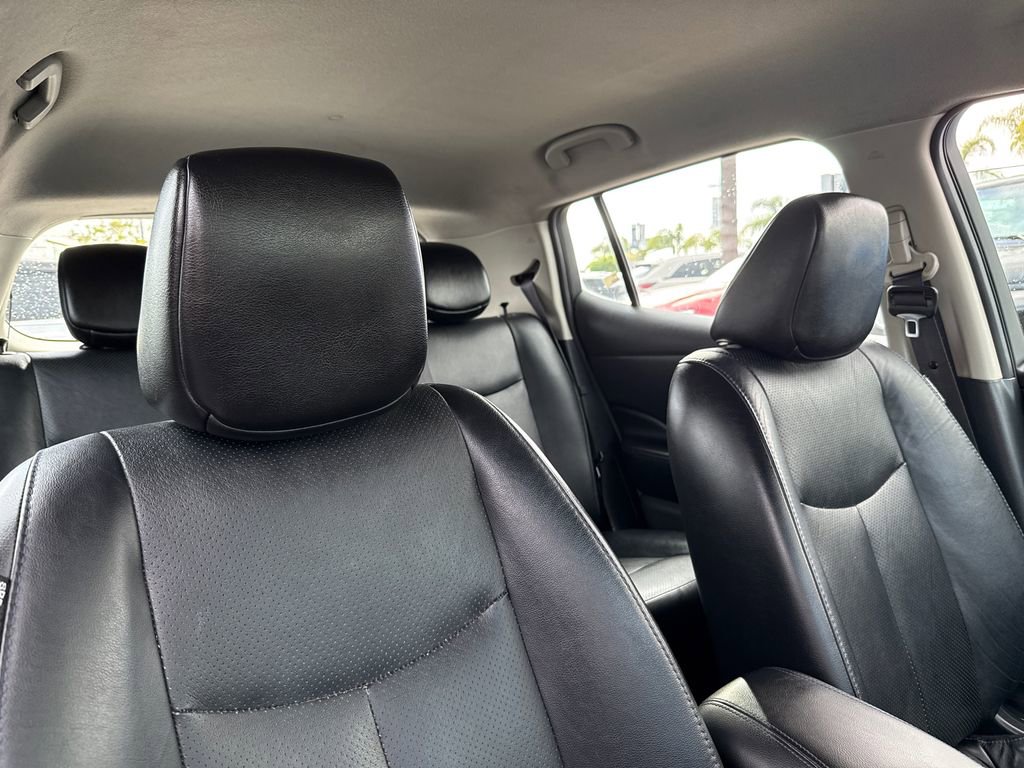 Used 2013 Nissan Leaf SL w/ Premium Pkg image 14
