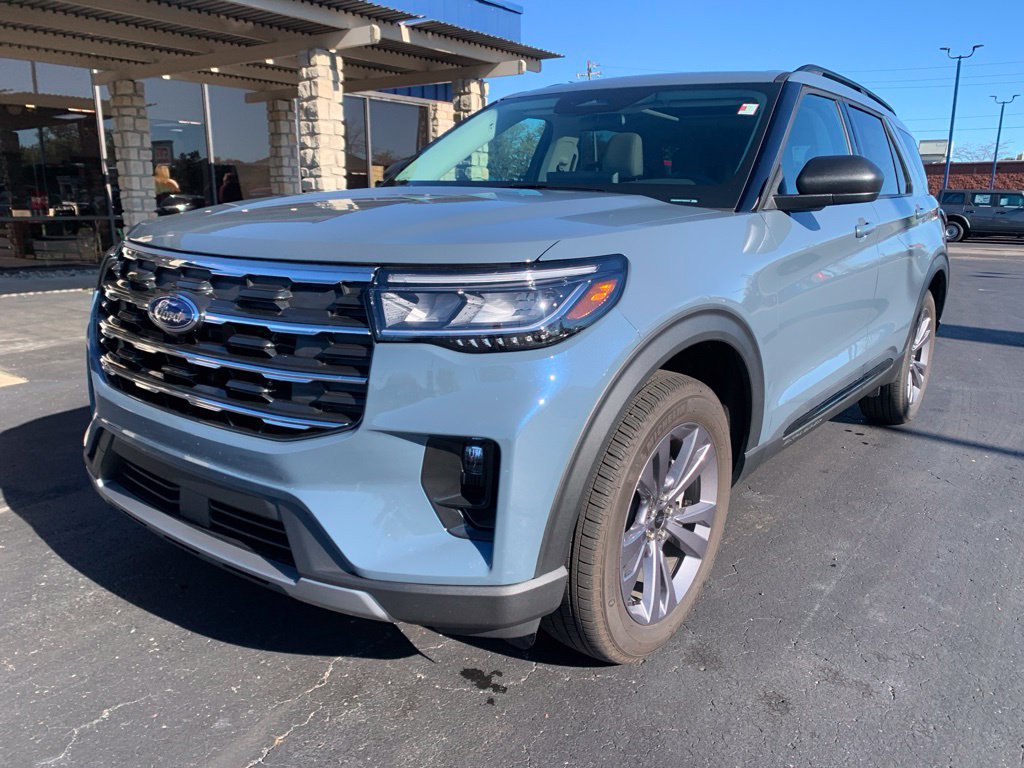 Certified 2026 Ford Explorer Active w/ Active Comfort Package AWD/4WD image 8