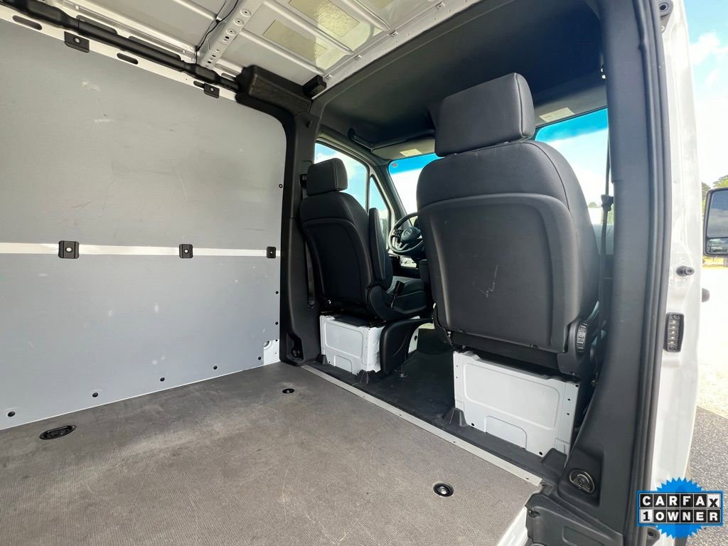 Used 2023 Mercedes-Benz Sprinter 144 Cargo image 18