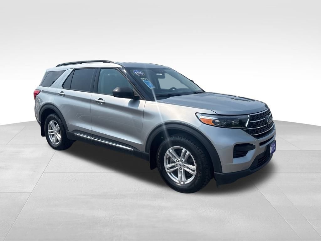 Used 2023 Ford Explorer XLT w/ Class IV Trailer Tow Package image 9