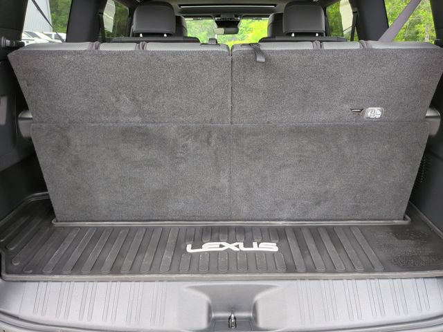 Used 2025 Lexus GX 550 w/ Accessory Package (2T) AWD/4WD image 34