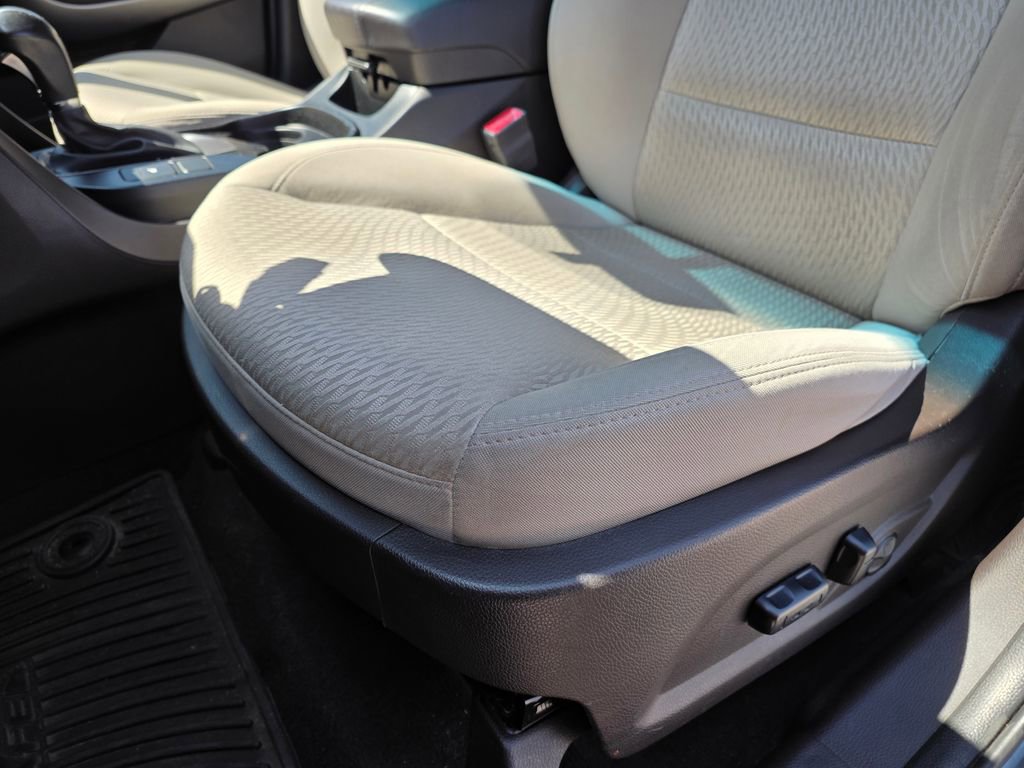 Used 2014 Hyundai Santa Fe Sport w/ Popular Equipment Package 02 image 23