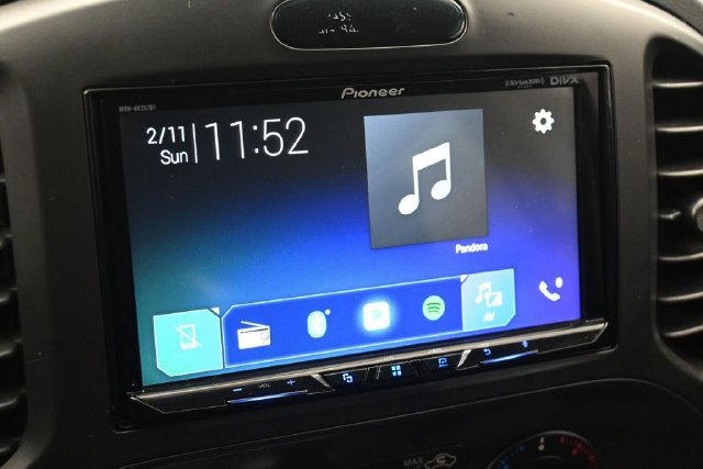 Used 2014 Nissan Juke S FWD image 21