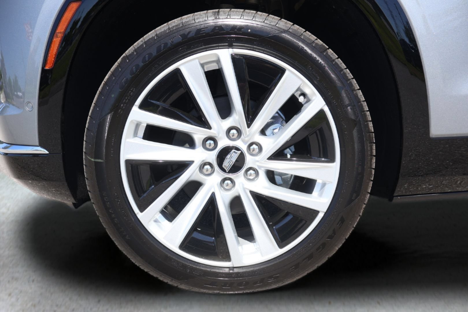 New 2026 Cadillac Vistiq Luxury AWD/4WD image 29
