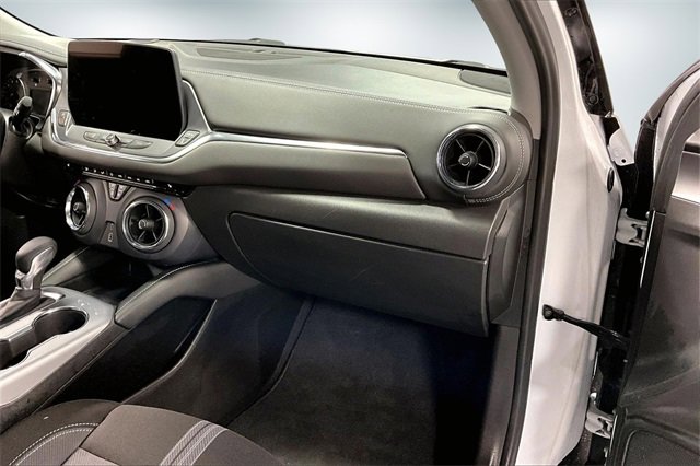 Used 2025 Chevrolet Blazer LT image 25