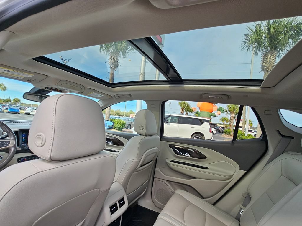 Used 2020 GMC Terrain Denali w/ Denali Premium Package FWD image 14