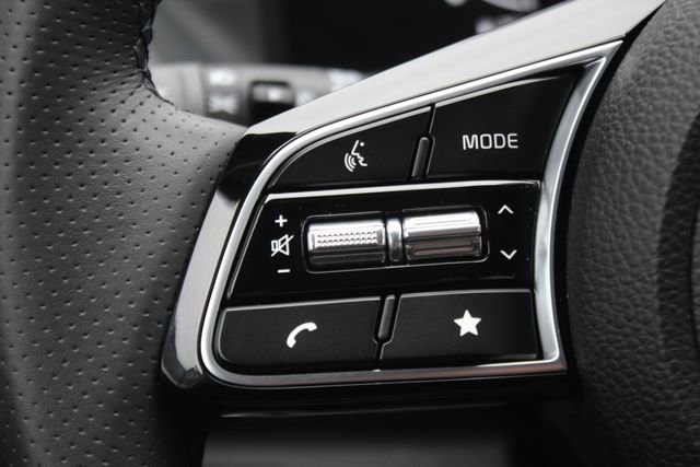 Used 2025 Kia Seltos SX image 17