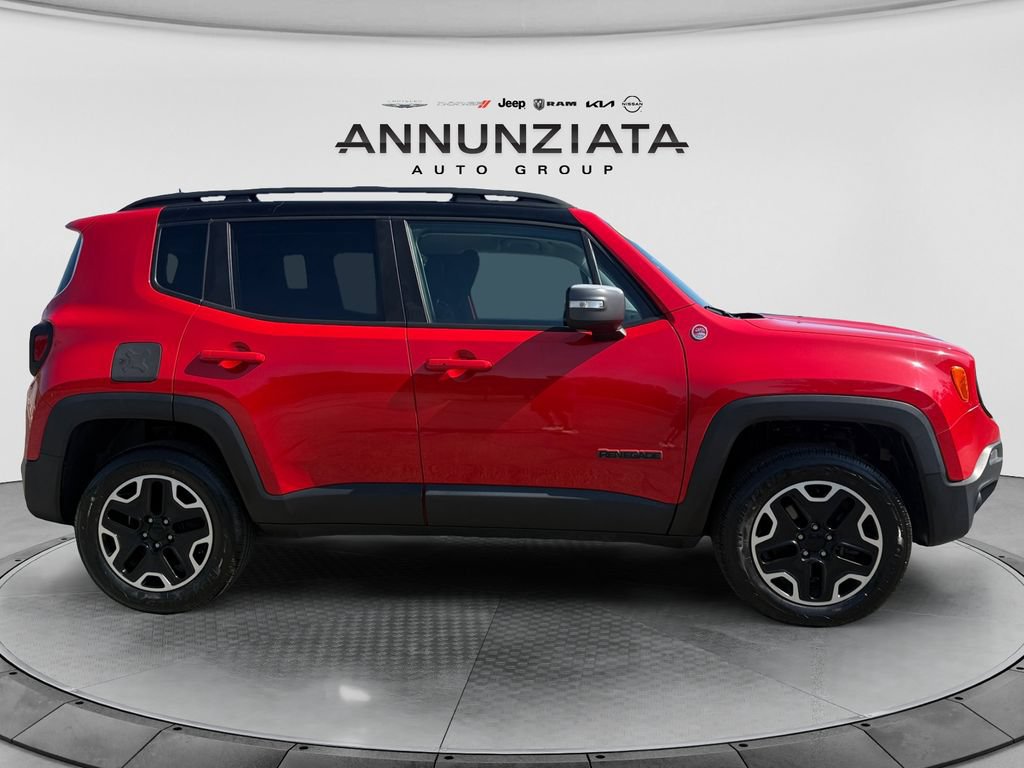 Used 2016 Jeep Renegade Trailhawk AWD/4WD image 6