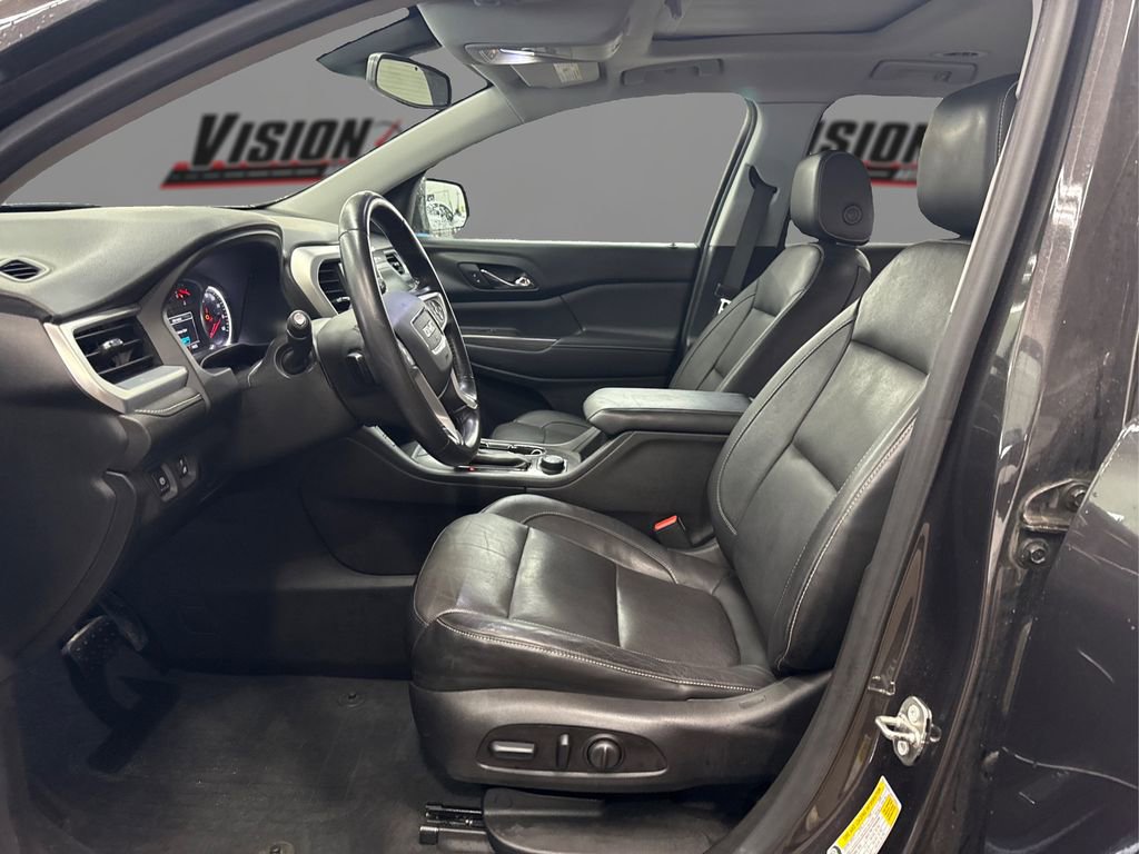 Used 2017 GMC Acadia SLT w/ LPO, Floor Liner Package image 9