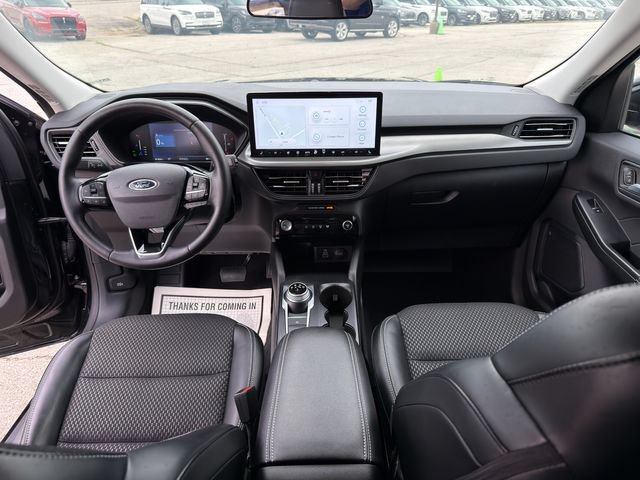 Used 2024 Ford Escape SE FWD image 16