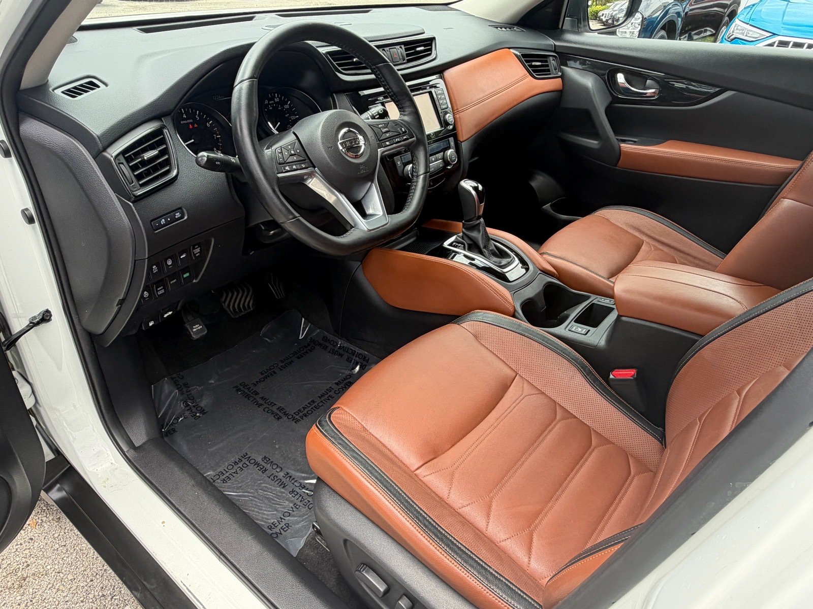 Used 2017 Nissan Rogue SL w/ SL Premium Package AWD/4WD image 11