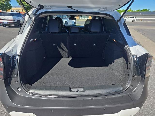 Certified 2025 Nissan Kicks SR w/ SR Premium Package AWD/4WD image 29