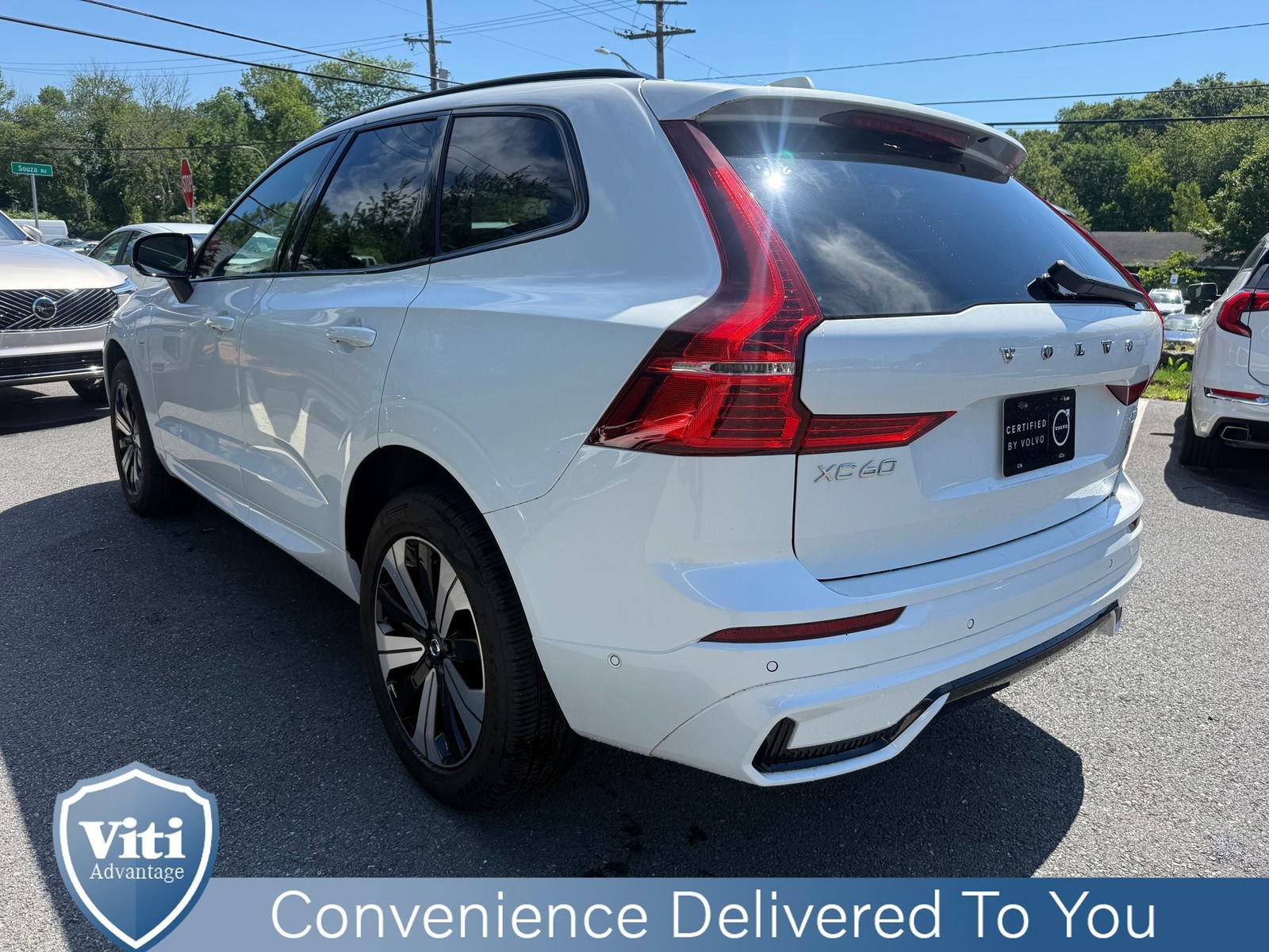 Used 2025 Volvo XC60 T8 Plus w/ Climate Package AWD/4WD image 6