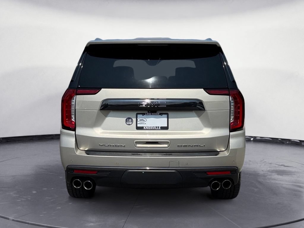 Used 2024 GMC Yukon Denali Ultimate AWD/4WD image 7
