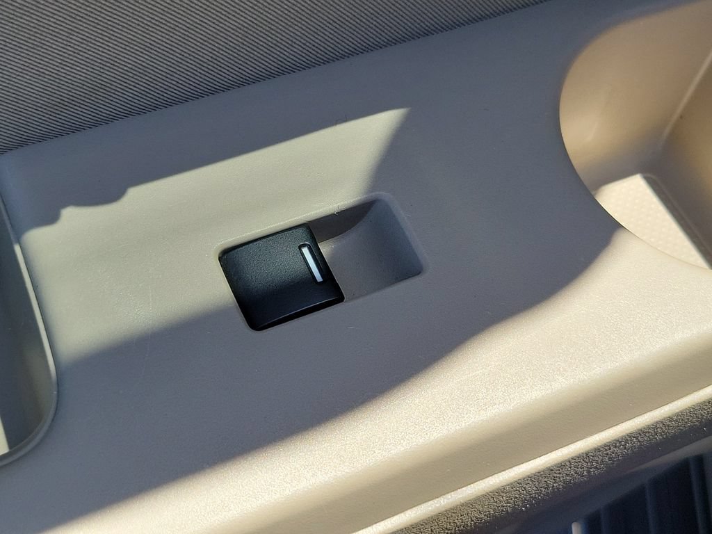 Used 2015 Honda Pilot LX image 17
