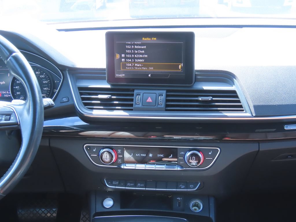 Used 2019 Audi Q5 2.0T Premium w/ Convenience Package AWD/4WD image 8