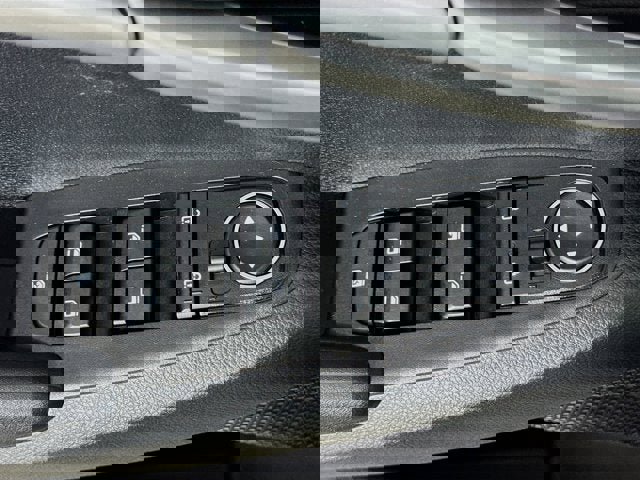 Certified 2023 Kia Seltos LX image 17