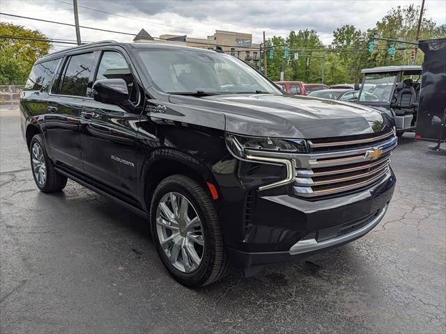 Used 2021 Chevrolet Suburban High Country w/ Premium Package AWD/4WD image 6