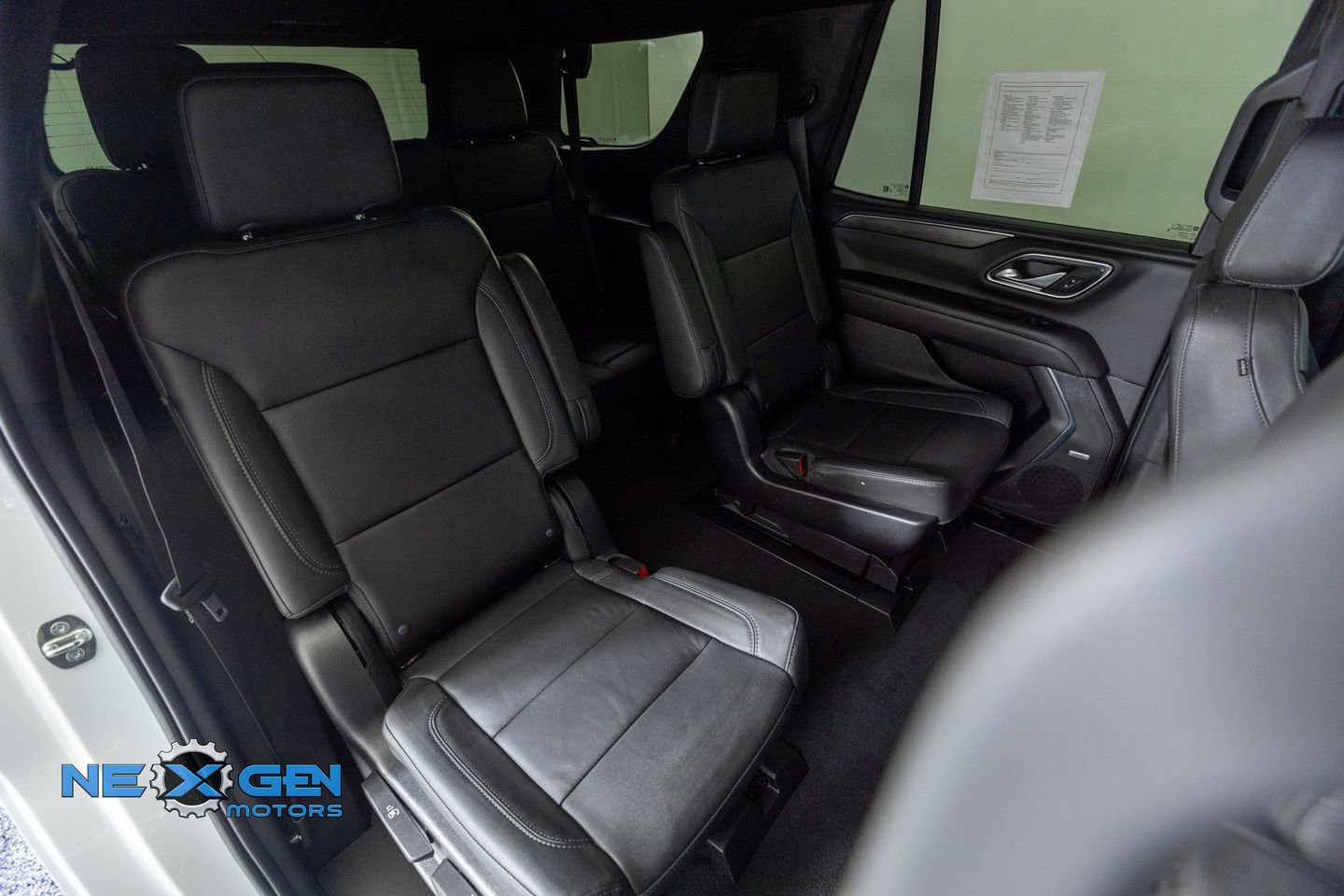 Used 2022 Chevrolet Tahoe Z71 w/ Luxury Package image 36
