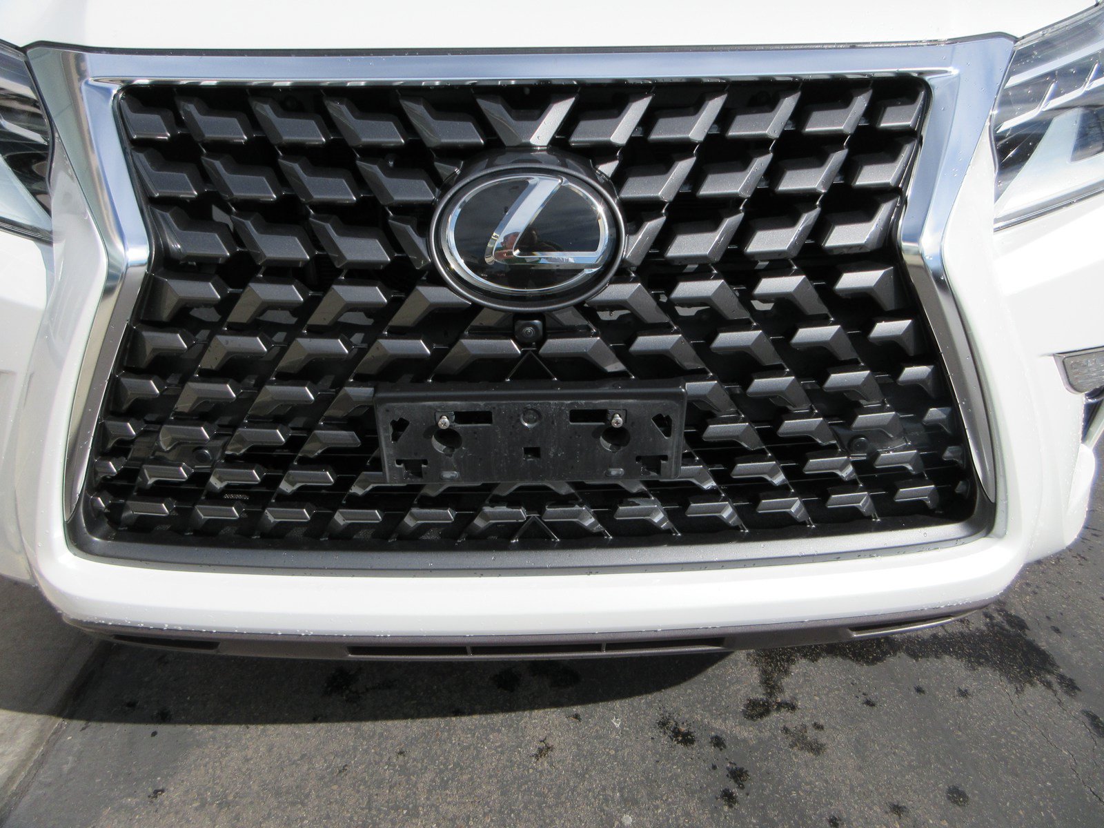 Used 2022 Lexus GX 460 Luxury w/ Off Road Package AWD/4WD image 15