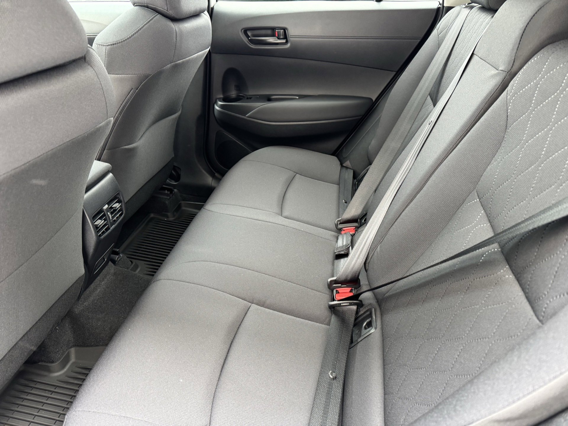 Used 2026 Toyota Corolla Cross LE image 13