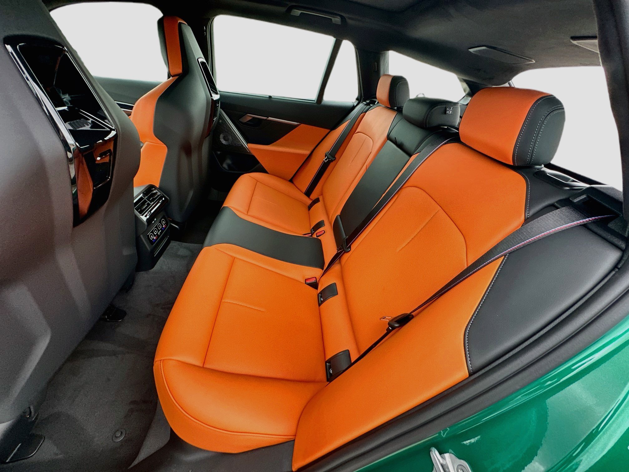 New 2027 BMW M5 Touring AWD/4WD image 21