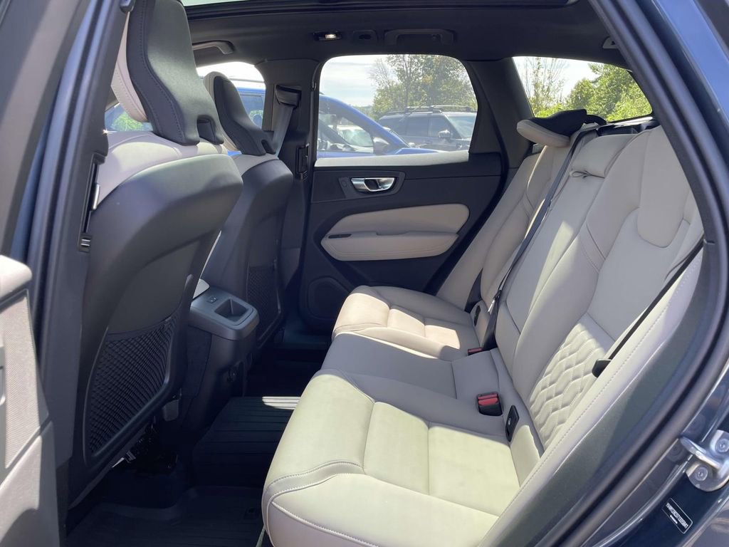 New 2026 Volvo XC60 B5 Plus w/ Protection Package Premier image 3