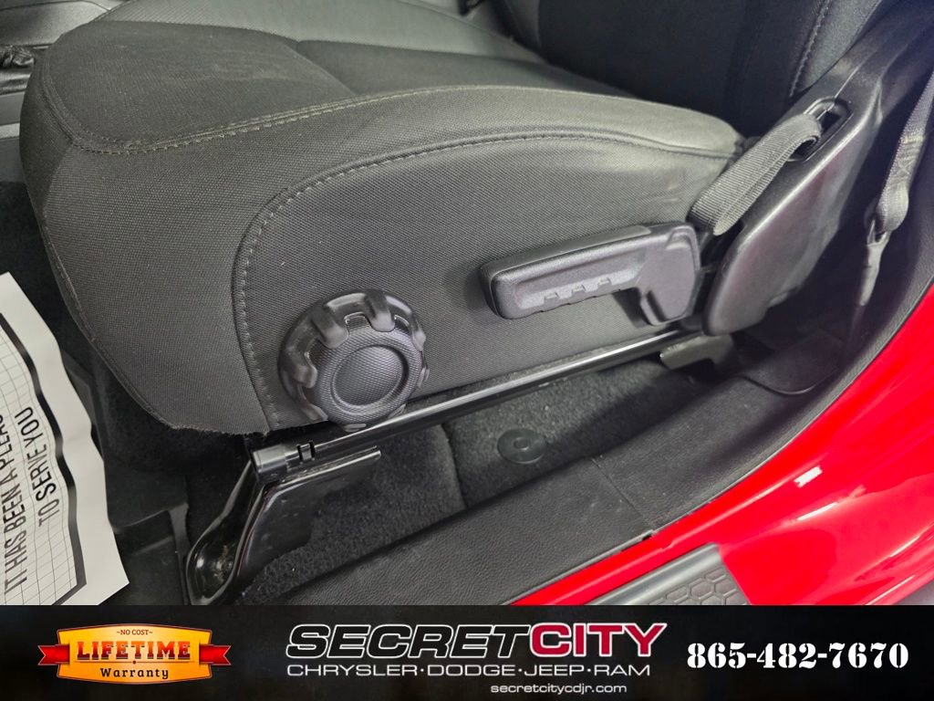 Used 2021 Jeep Wrangler Unlimited Sport image 13