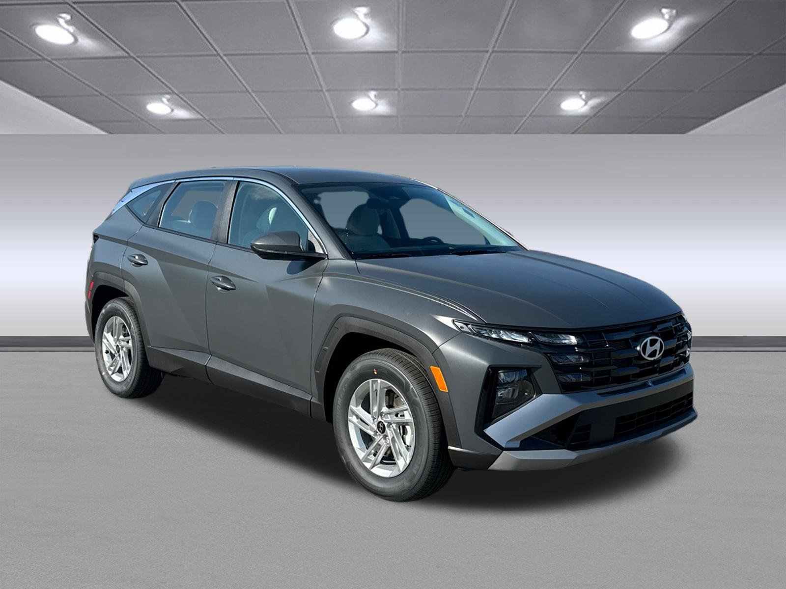 New 2025 Hyundai Tucson SE