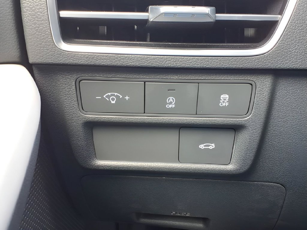 Used 2026 Hyundai Sonata SE FWD image 20