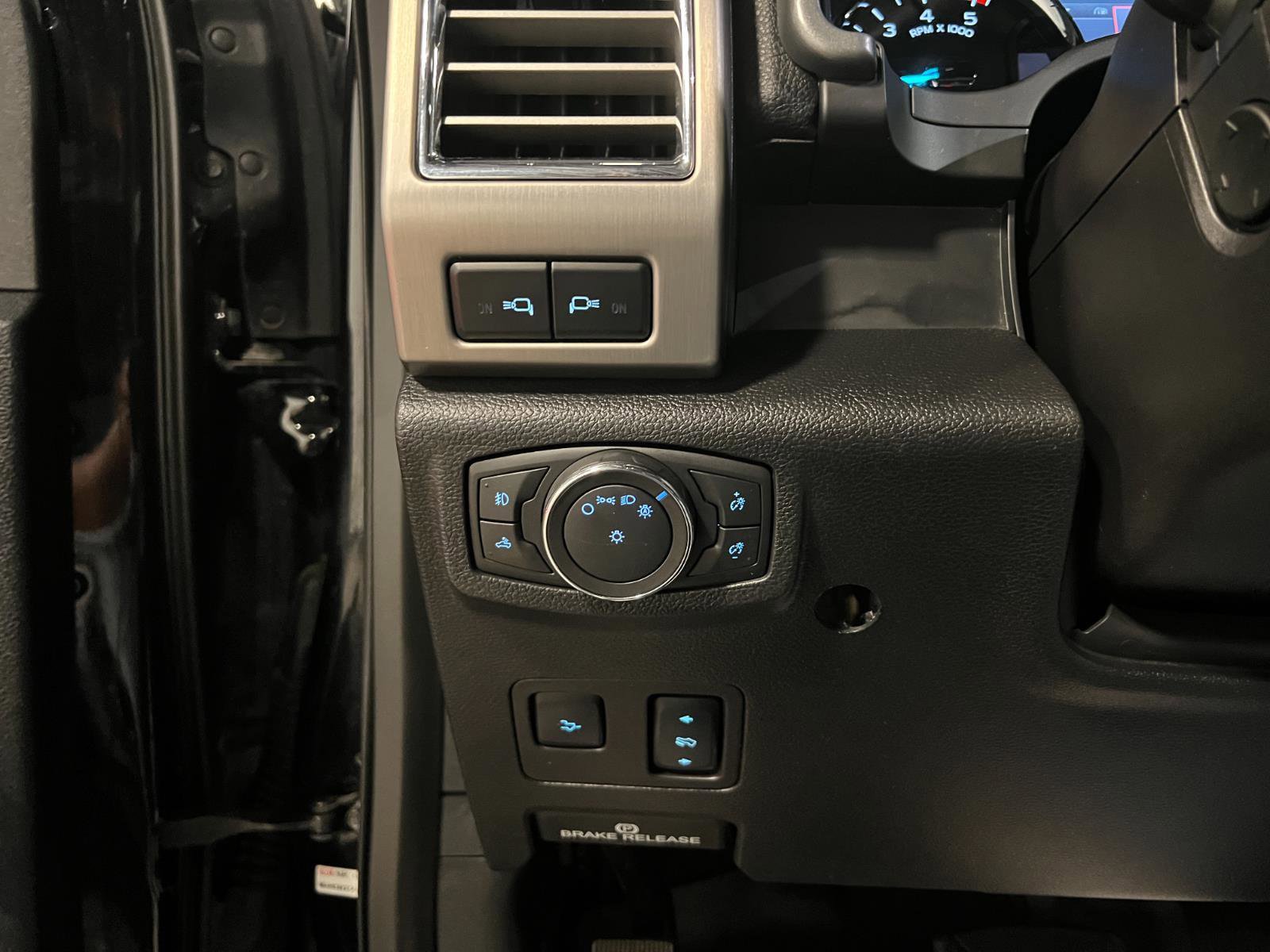 Used 2018 Ford F250 Platinum w/ Platinum Ultimate Package image 15