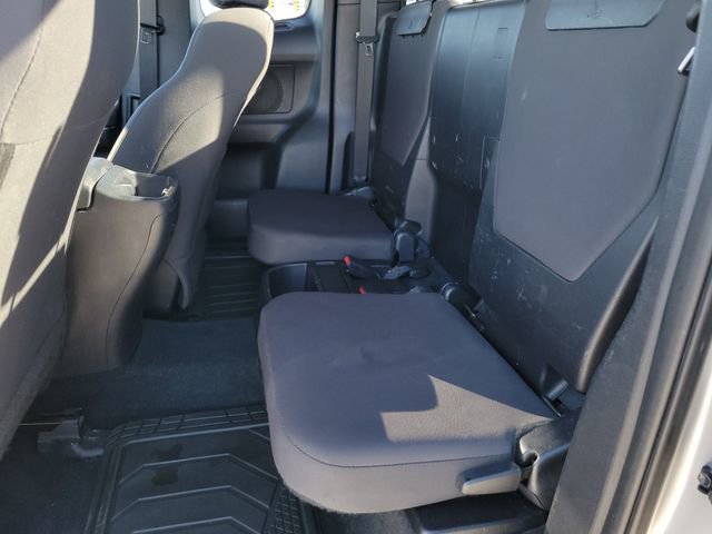 Used 2017 Toyota Tacoma TRD Off-Road w/ Premium & Technology Package image 8