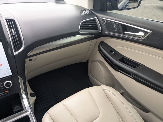 Certified 2022 Ford Edge Titanium AWD/4WD image 18