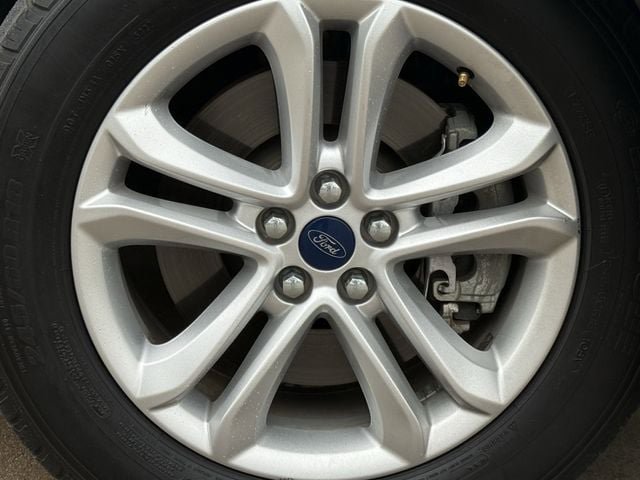 Used 2019 Ford Edge SEL w/ Equipment Group 201A AWD/4WD image 8