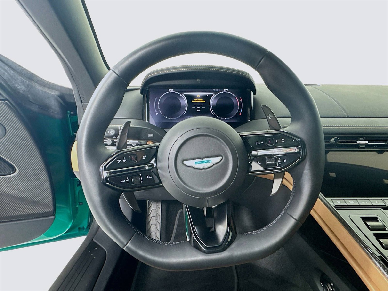 Used 2025 Aston Martin DB12 Coupe image 11