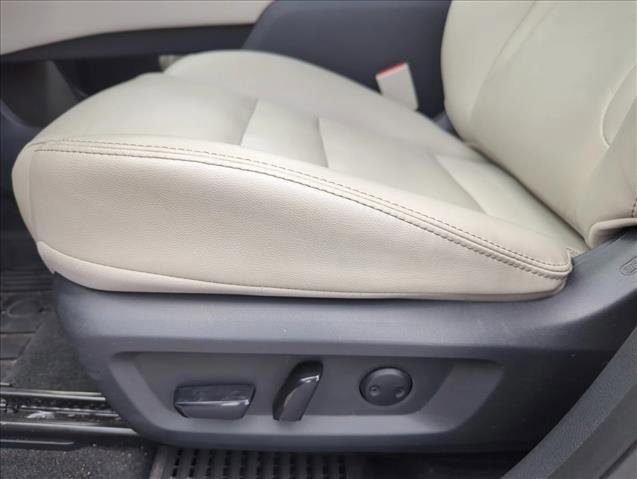 Used 2023 Nissan Rogue SL image 10