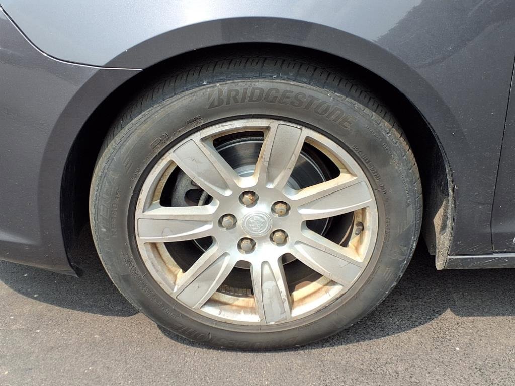 Used 2013 Buick LaCrosse Premium image 9