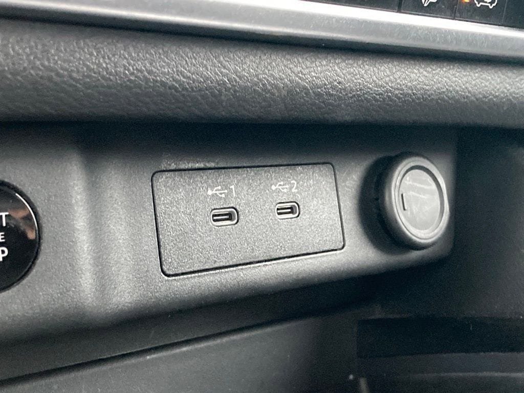 Used 2025 Nissan Rogue SV FWD image 23