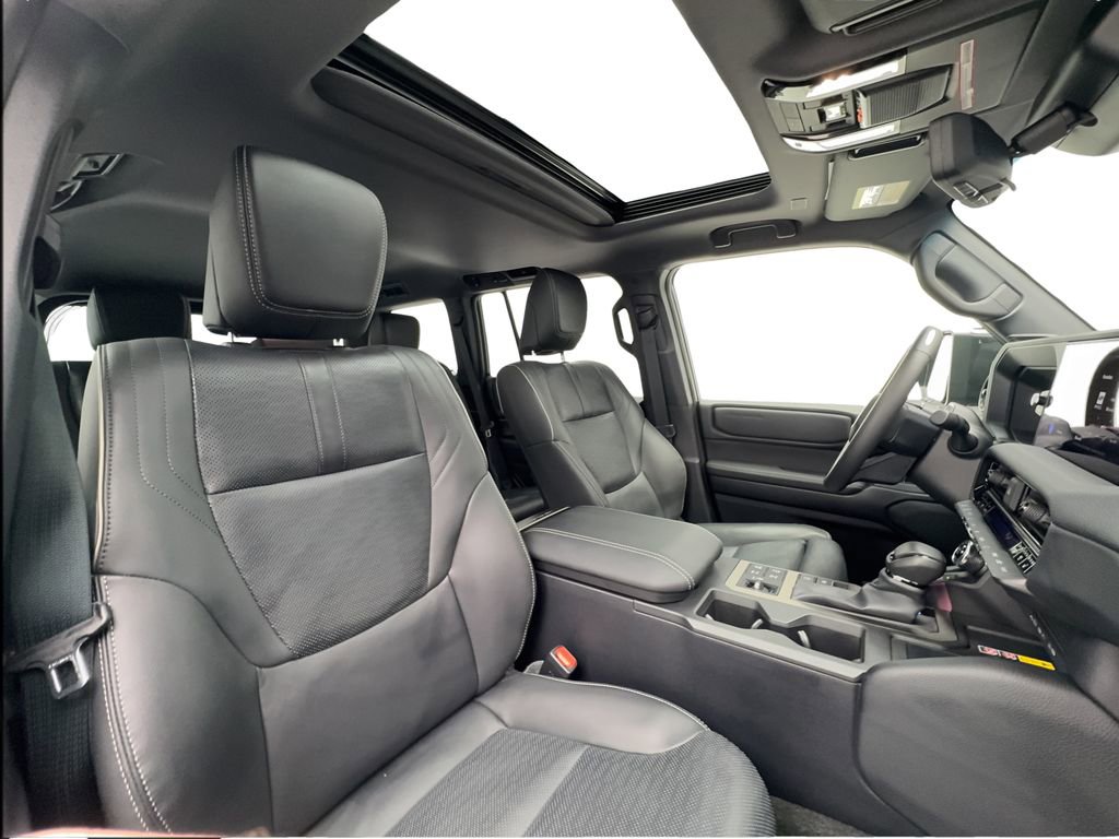 Used 2024 Toyota Land Cruiser image 26