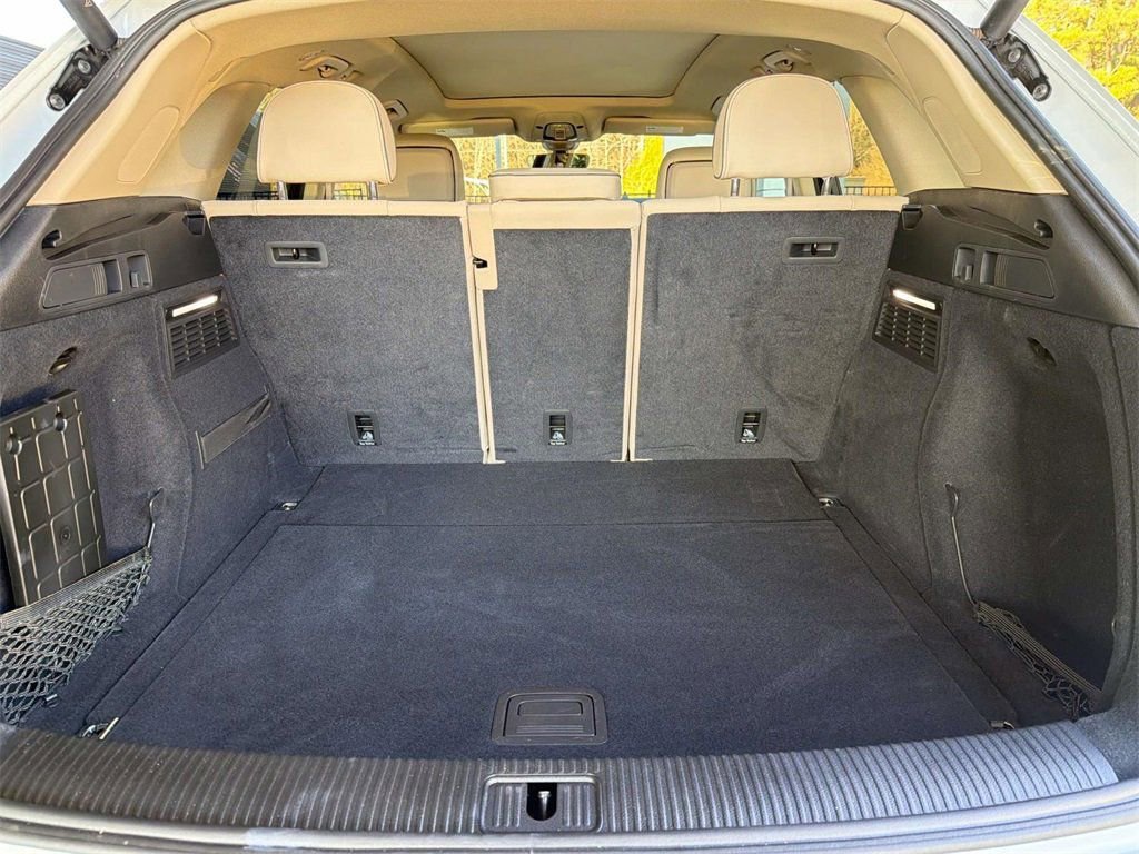 Used 2025 Audi Q5 2.0T Premium Plus w/ Premium Plus Package image 19