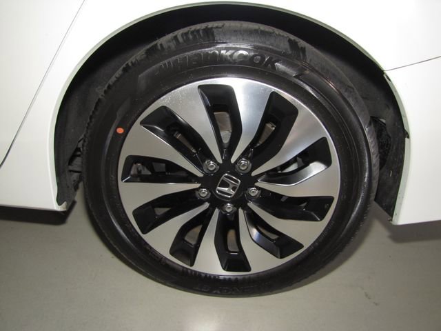 Certified 2017 Honda Accord EX-L image 27