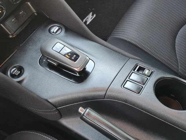 Used 2025 Nissan Z Sport w/ Floor Mat Package RWD image 19