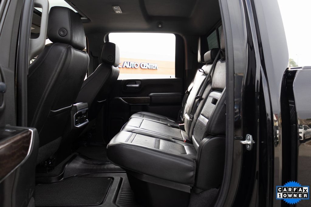 Used 2022 GMC Sierra 2500 Denali w/ Denali Black Diamond Edition AWD/4WD image 17