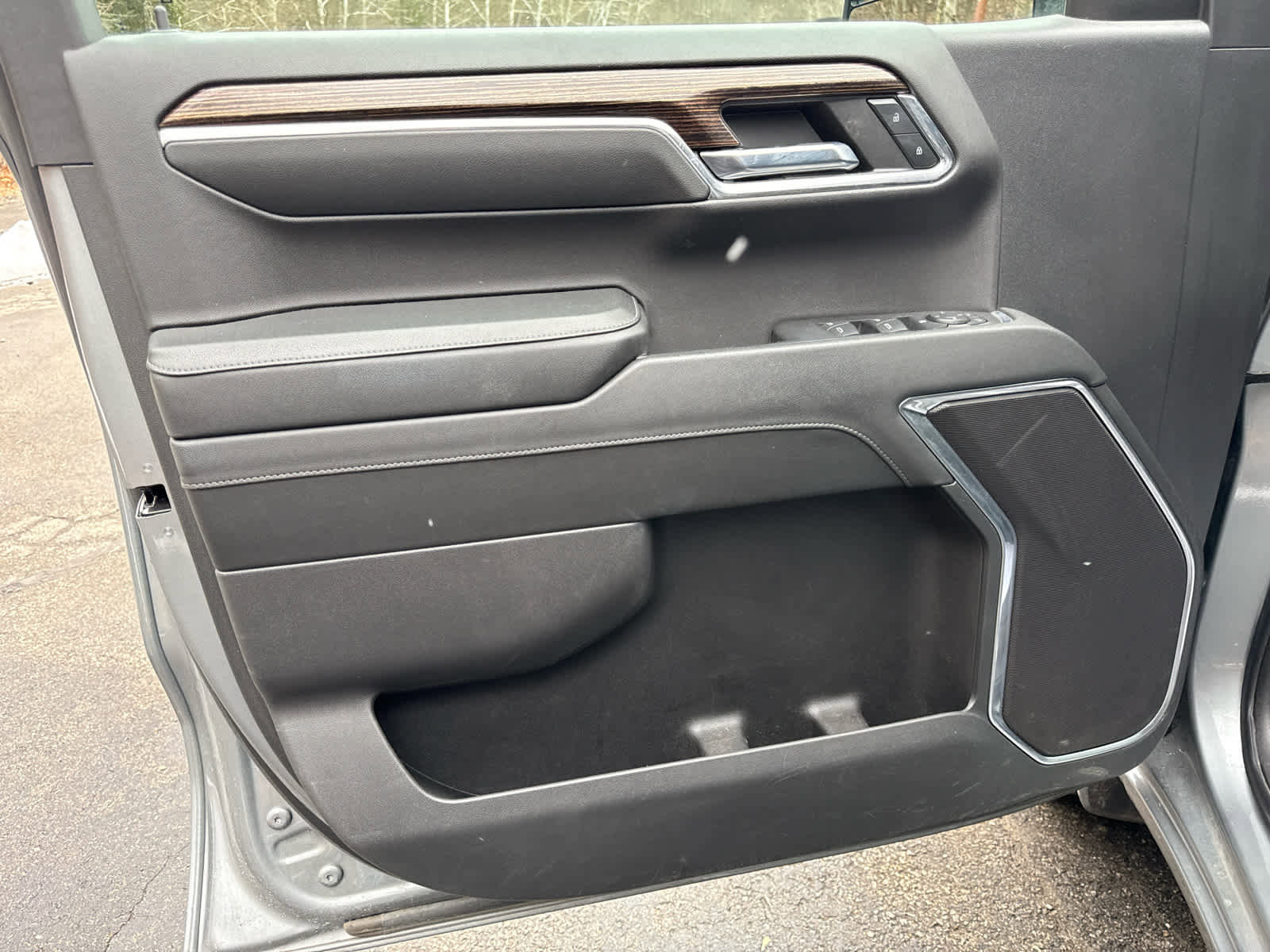 Used 2024 GMC Sierra 1500 Elevation image 10