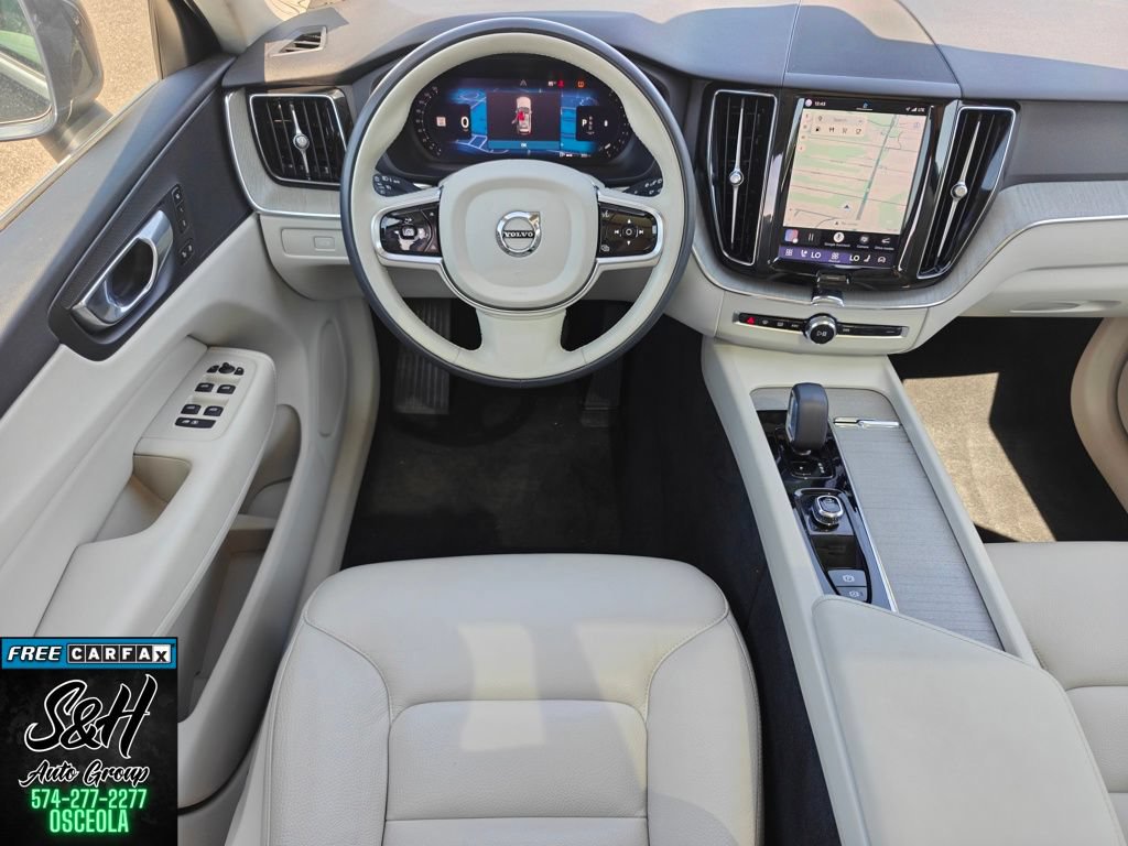 Used 2023 Volvo XC60 B5 Plus w/ Climate Package AWD/4WD image 4