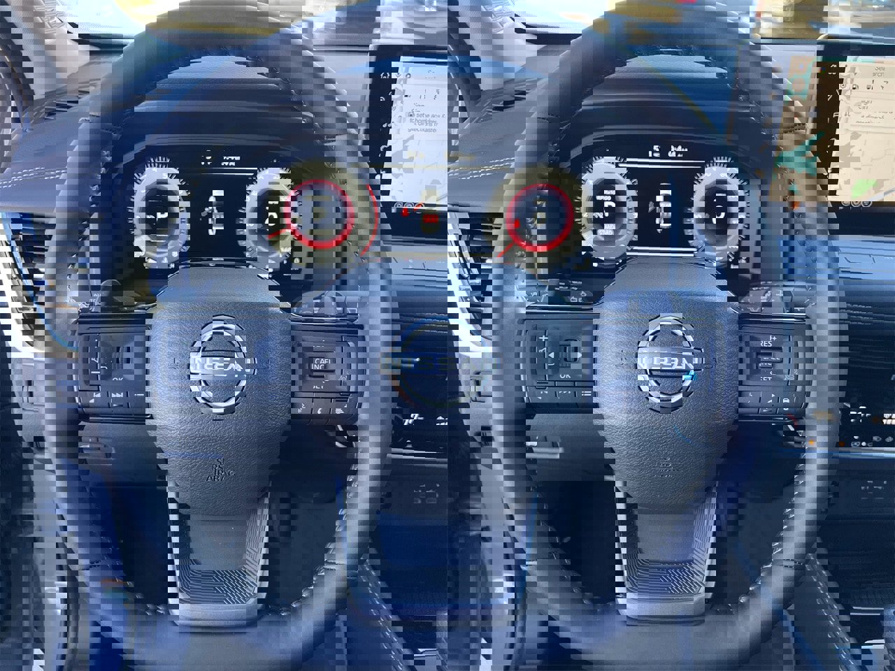 Certified 2025 Nissan Rogue Platinum image 10